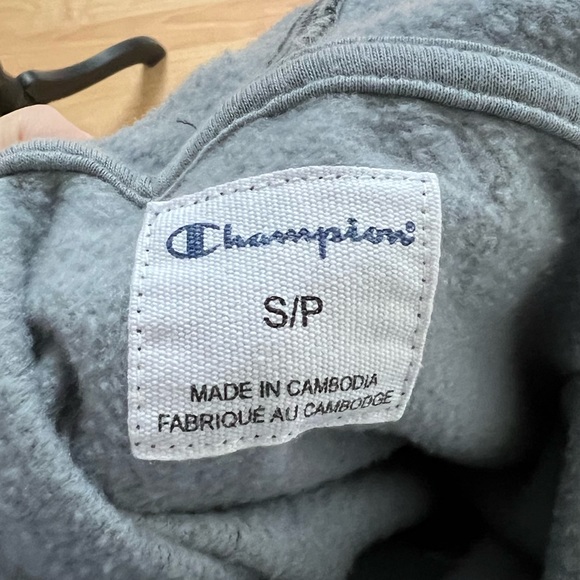 Champion Sweater x Size Small - Picture 3 of 3